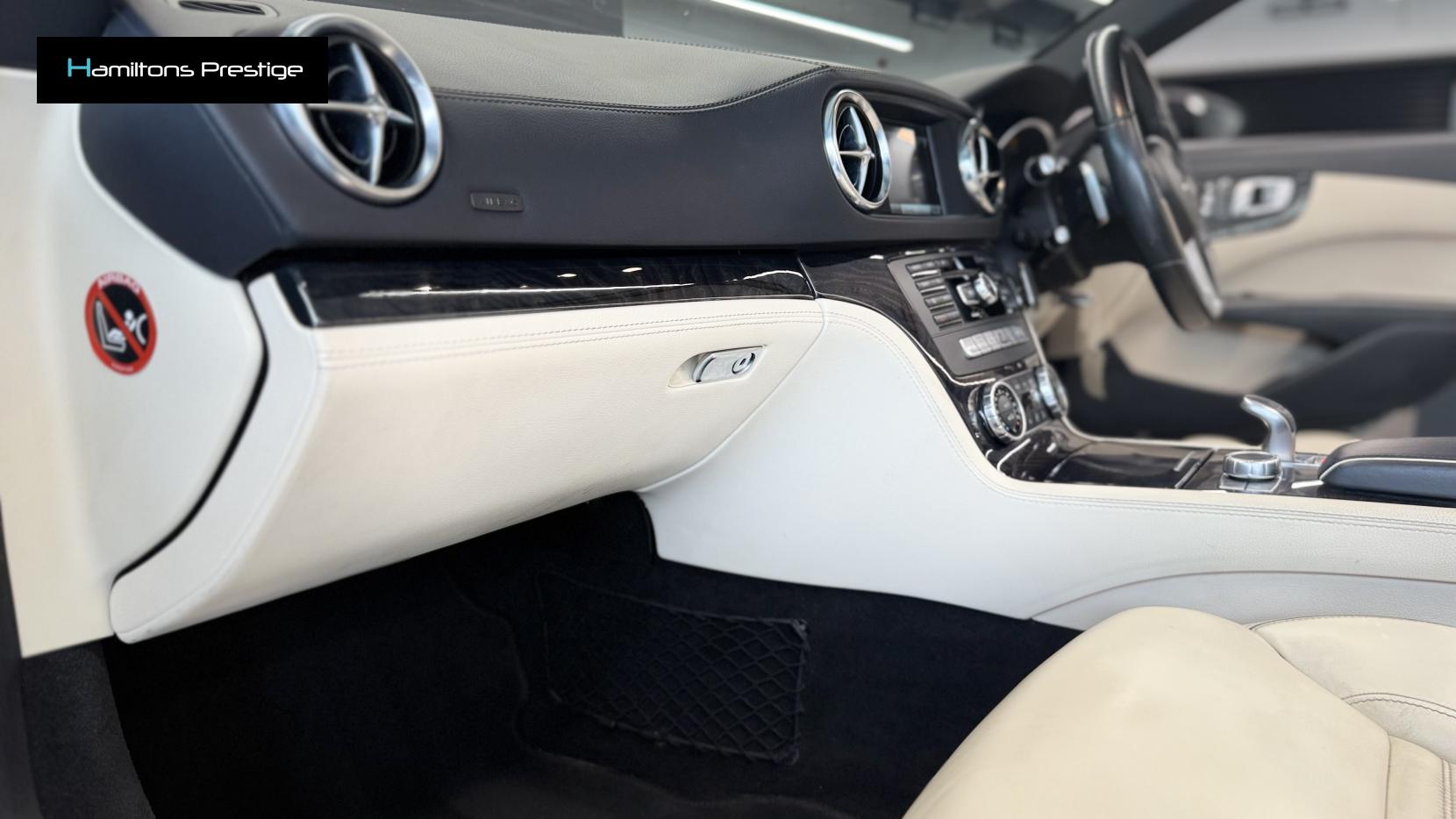 Mercedes-Benz SL 3.0 SL400 AMG Sport Convertible 2dr Petrol G-Tronic Euro 6 (s/s) (333 ps)