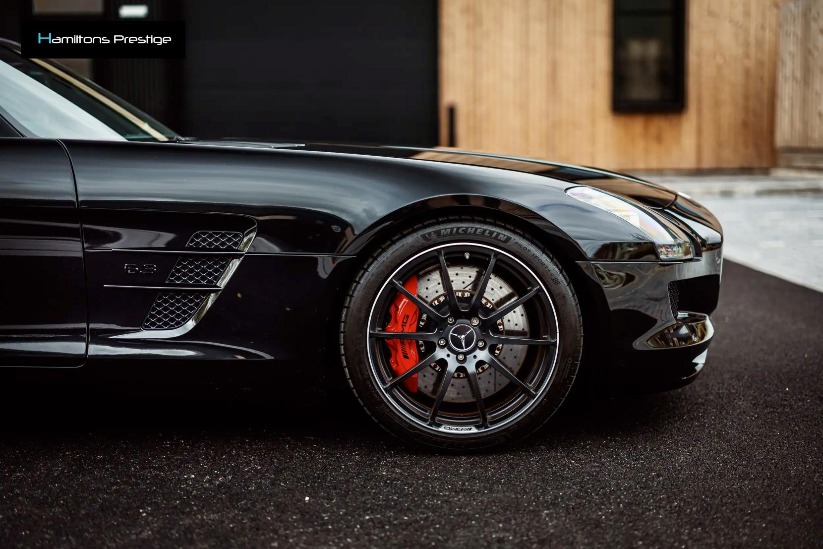 Mercedes-Benz SLS 6.2 63 V8 AMG Roadster 2dr Petrol SpdS DCT Euro 5 (571 ps)