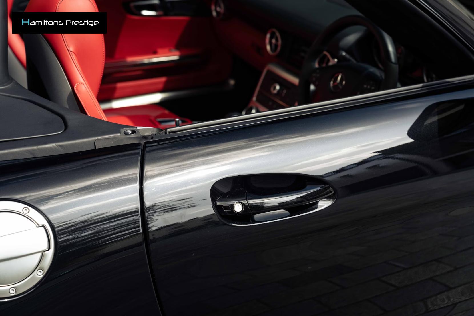 Mercedes-Benz SLS 6.2 63 V8 AMG Roadster 2dr Petrol SpdS DCT Euro 5 (571 ps)