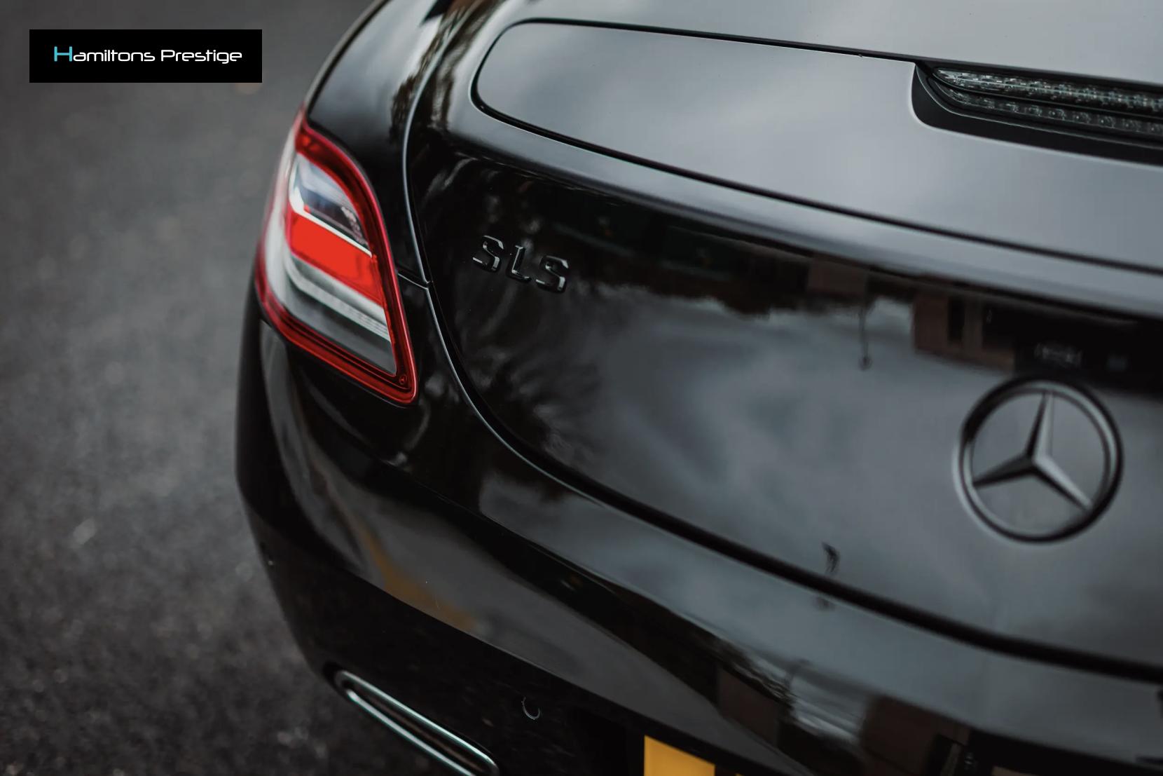 Mercedes-Benz SLS 6.2 63 V8 AMG Roadster 2dr Petrol SpdS DCT Euro 5 (571 ps)