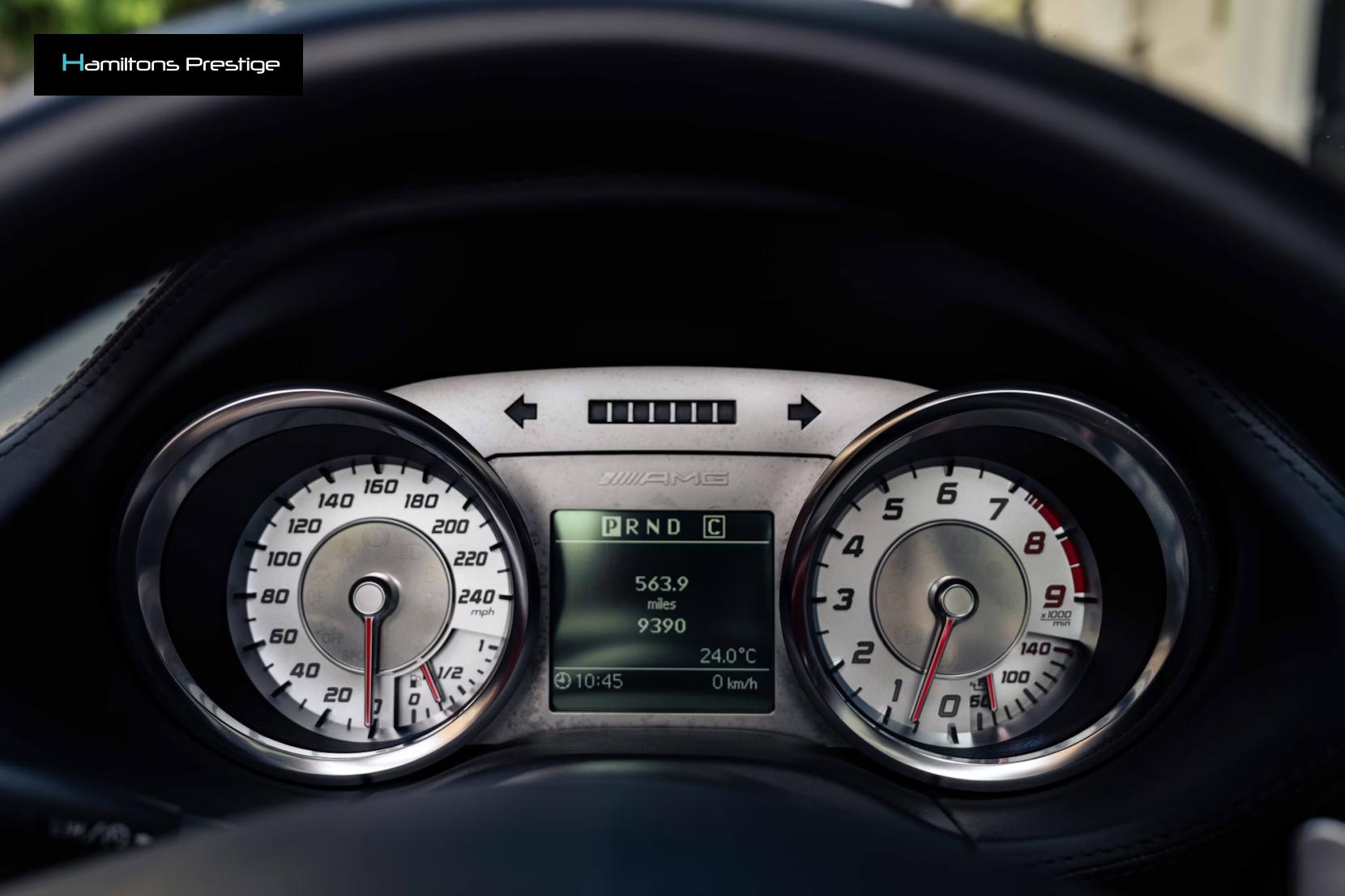 Mercedes-Benz SLS 6.2 63 V8 AMG Roadster 2dr Petrol SpdS DCT Euro 5 (571 ps)