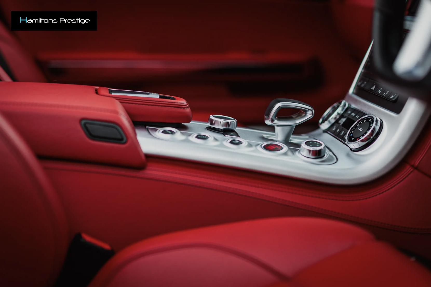 Mercedes-Benz SLS 6.2 63 V8 AMG Roadster 2dr Petrol SpdS DCT Euro 5 (571 ps)