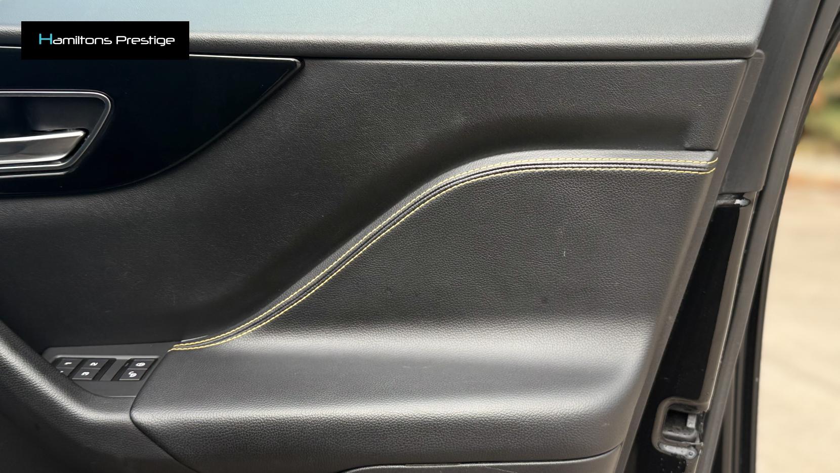 Jaguar F-PACE 2.0 P300 300 Sport SUV 5dr Petrol Auto AWD Euro 6 (s/s) (300 ps)