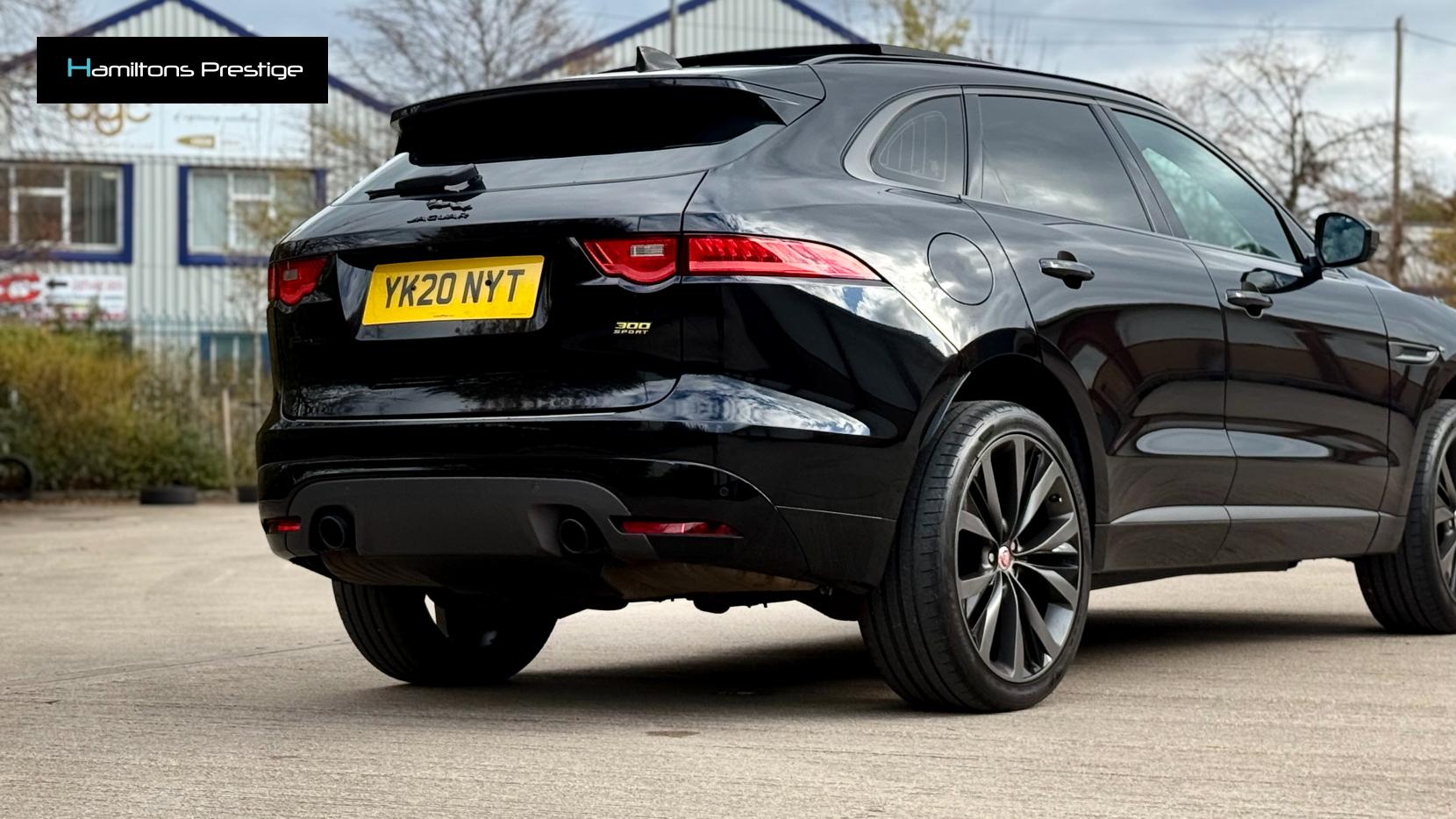 Jaguar F-PACE 2.0 P300 300 Sport SUV 5dr Petrol Auto AWD Euro 6 (s/s) (300 ps)