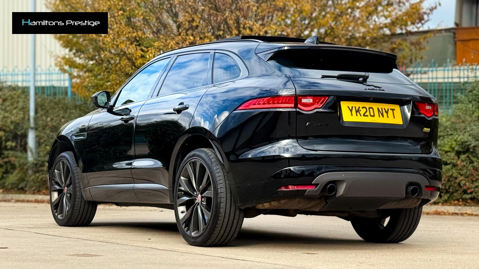 Jaguar F-PACE 2.0 P300 300 Sport SUV 5dr Petrol Auto AWD Euro 6 (s/s) (300 ps)