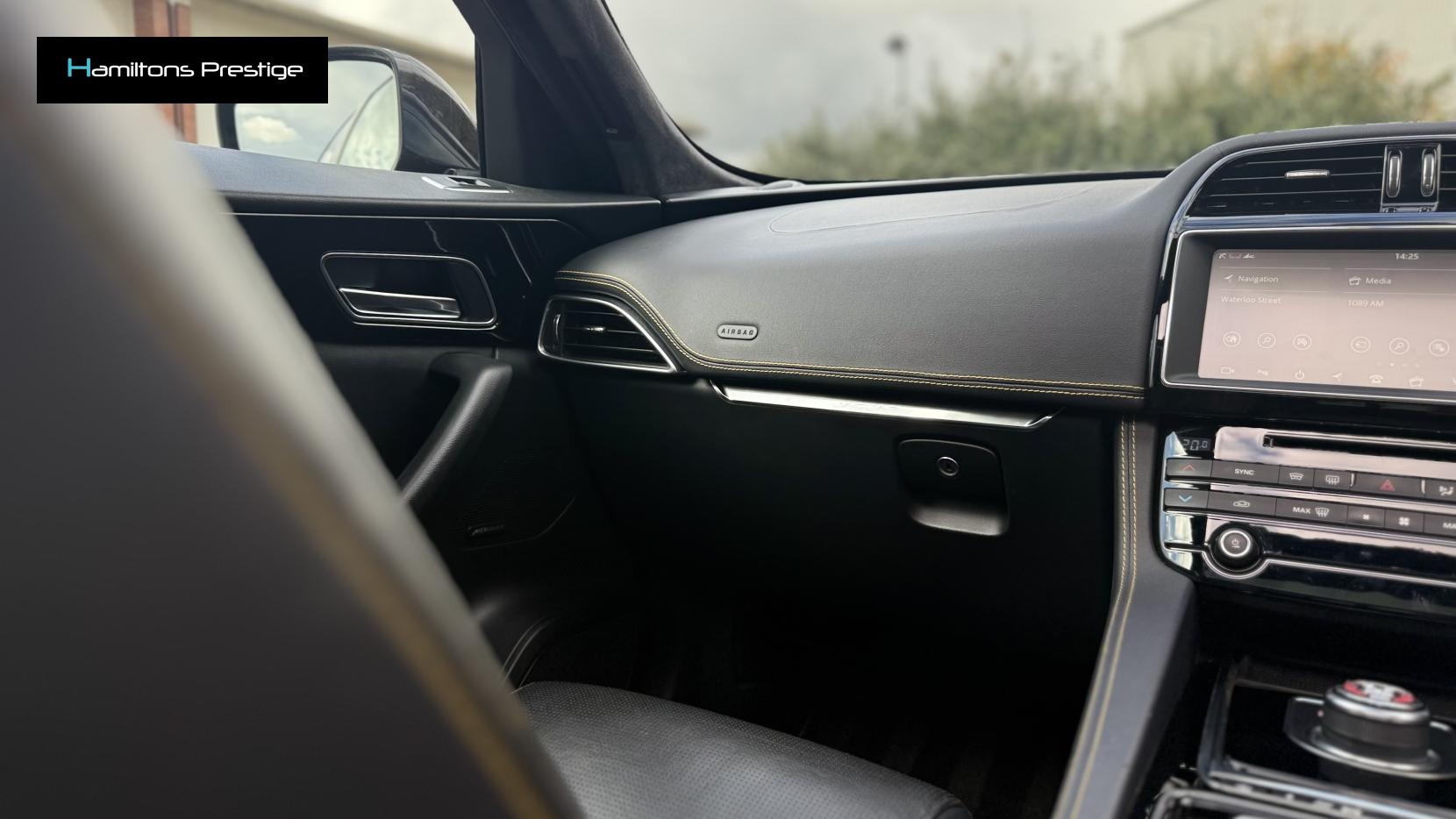 Jaguar F-PACE 2.0 P300 300 Sport SUV 5dr Petrol Auto AWD Euro 6 (s/s) (300 ps)