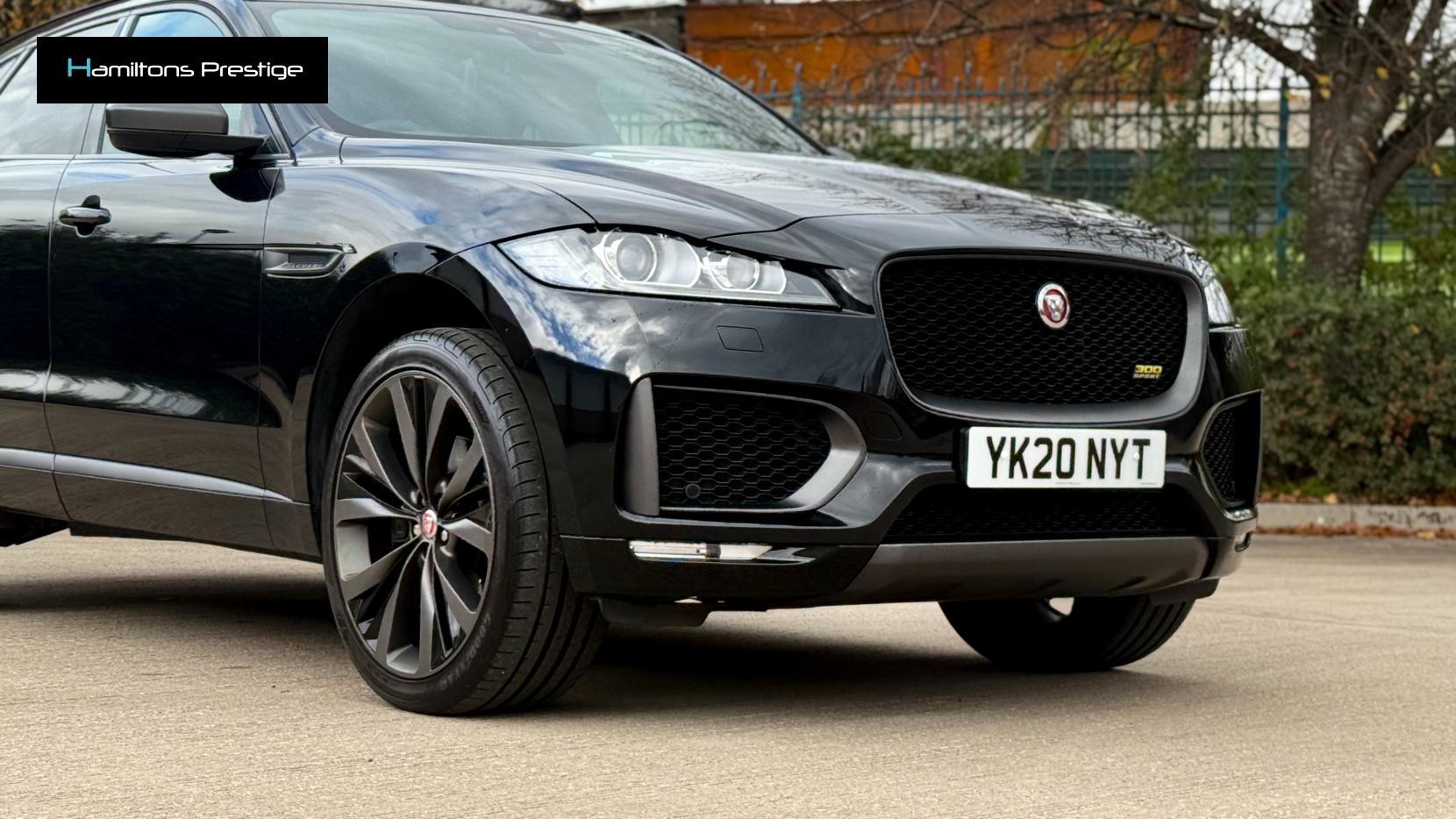 Jaguar F-PACE 2.0 P300 300 Sport SUV 5dr Petrol Auto AWD Euro 6 (s/s) (300 ps)