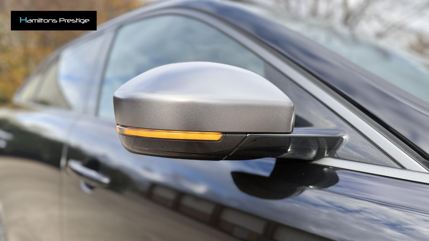 Jaguar F-PACE 2.0 P300 300 Sport SUV 5dr Petrol Auto AWD Euro 6 (s/s) (300 ps)