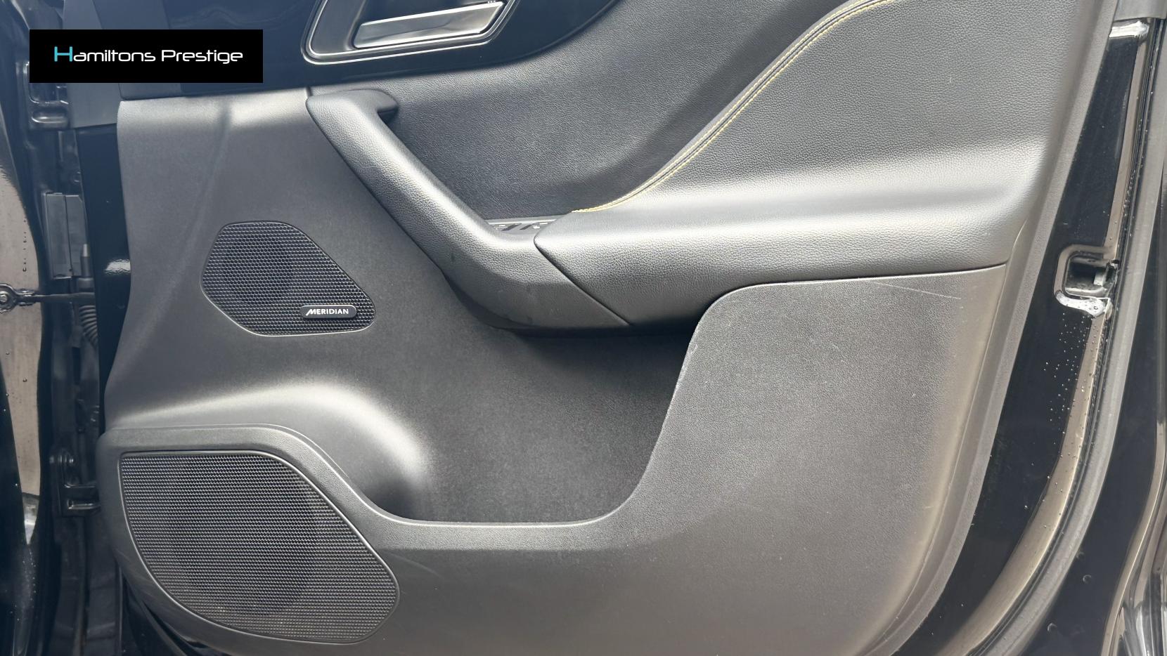 Jaguar F-PACE 2.0 P300 300 Sport SUV 5dr Petrol Auto AWD Euro 6 (s/s) (300 ps)