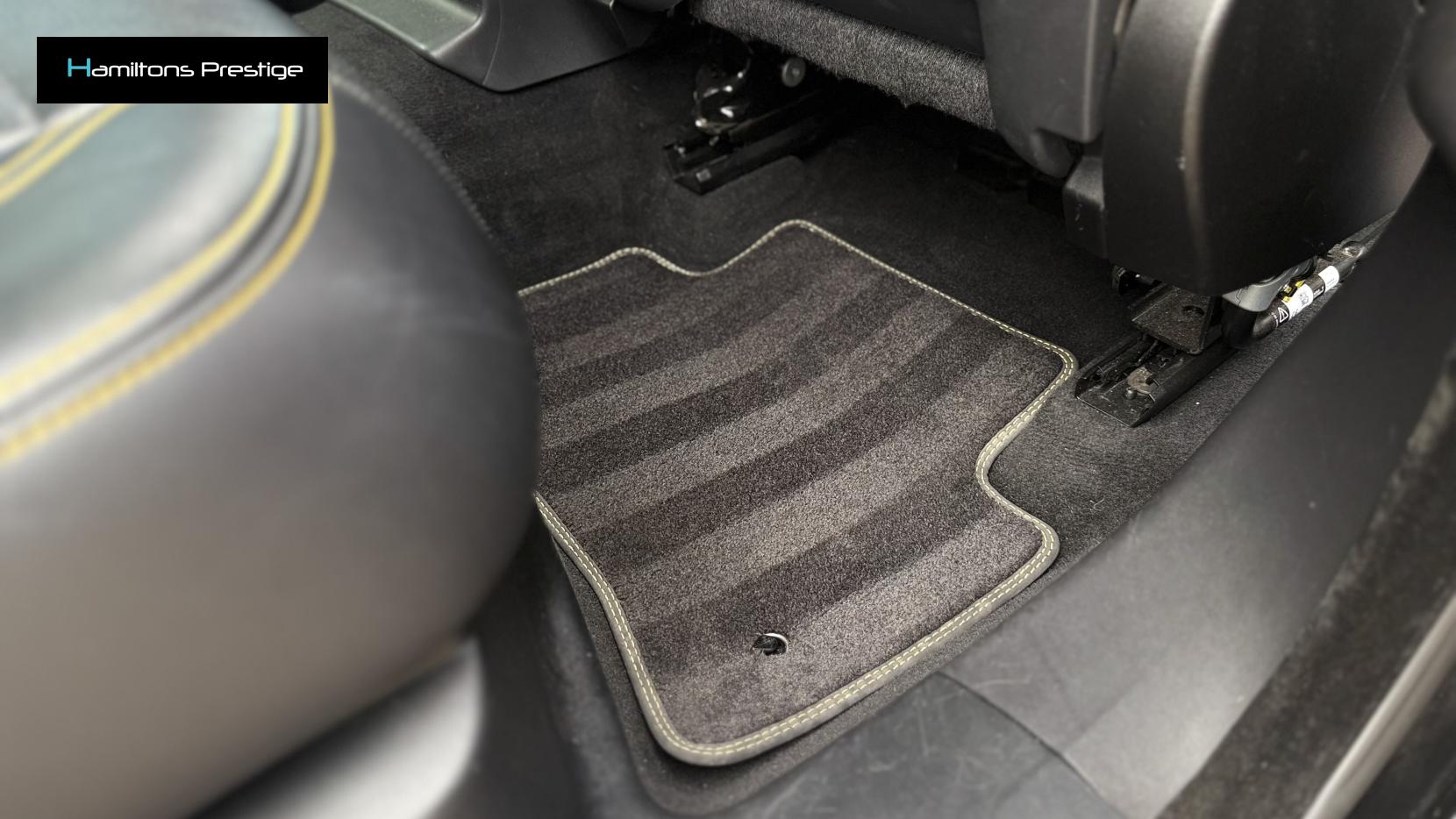 Jaguar F-PACE 2.0 P300 300 Sport SUV 5dr Petrol Auto AWD Euro 6 (s/s) (300 ps)