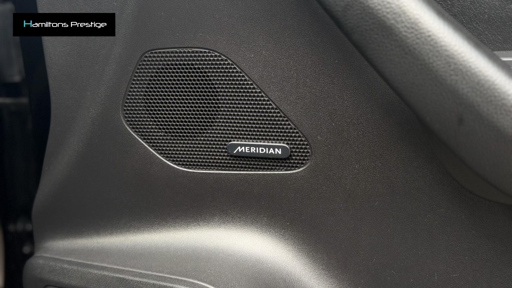 Jaguar F-PACE 2.0 P300 300 Sport SUV 5dr Petrol Auto AWD Euro 6 (s/s) (300 ps)