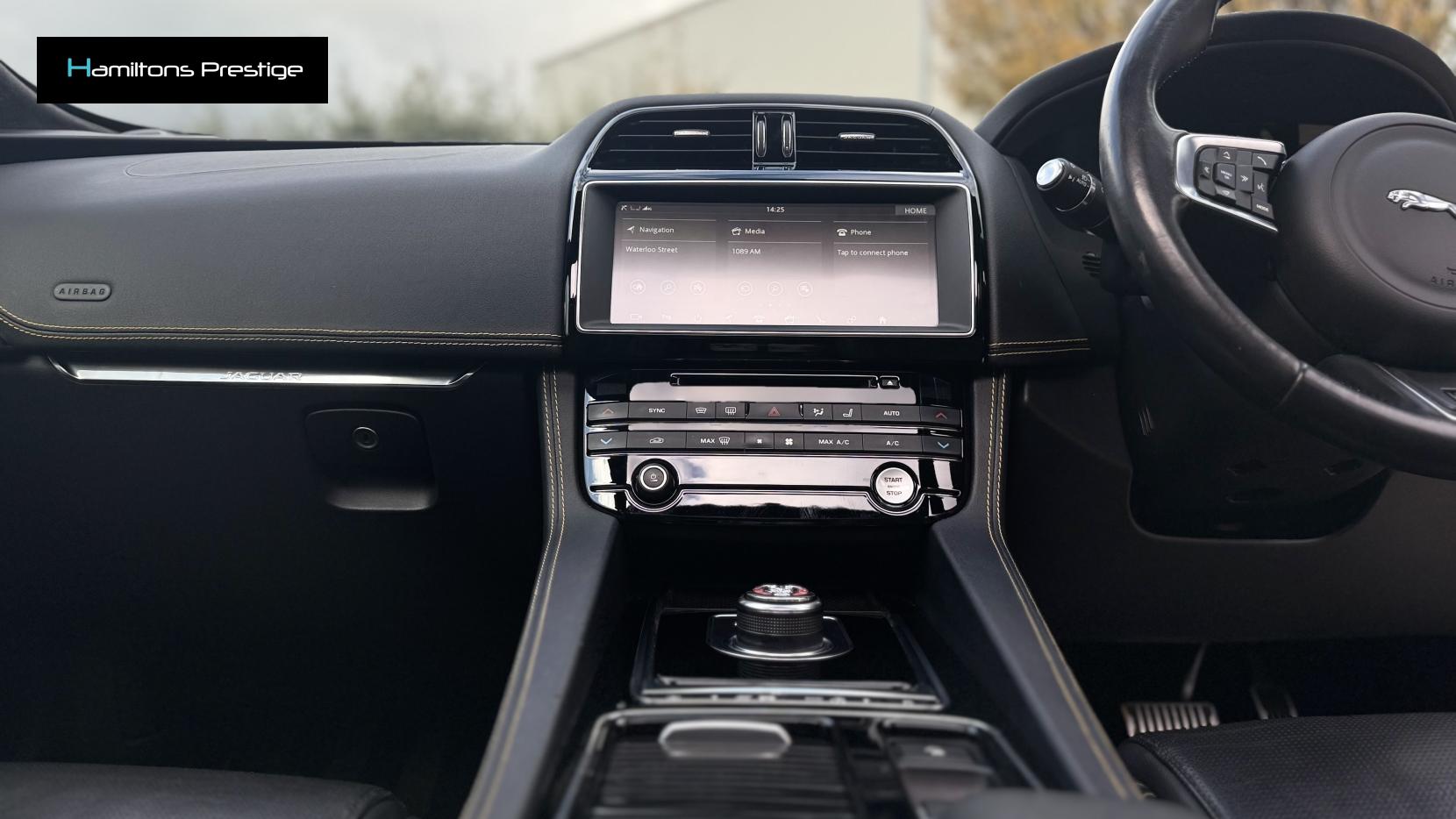 Jaguar F-PACE 2.0 P300 300 Sport SUV 5dr Petrol Auto AWD Euro 6 (s/s) (300 ps)