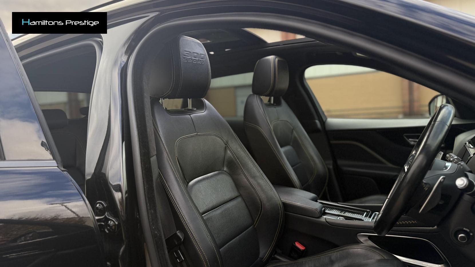 Jaguar F-PACE 2.0 P300 300 Sport SUV 5dr Petrol Auto AWD Euro 6 (s/s) (300 ps)