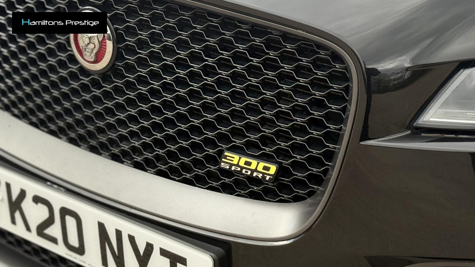 Jaguar F-PACE 2.0 P300 300 Sport SUV 5dr Petrol Auto AWD Euro 6 (s/s) (300 ps)