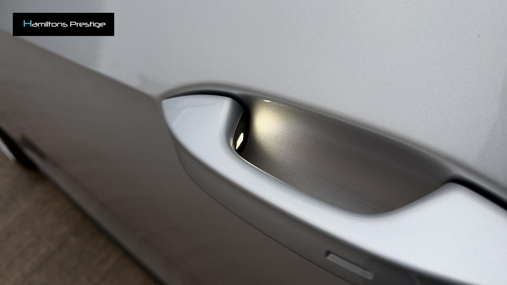 Volkswagen Golf 2.0 TSI GTI Clubsport Hatchback 5dr Petrol DSG Euro 6 (s/s) (300 ps)