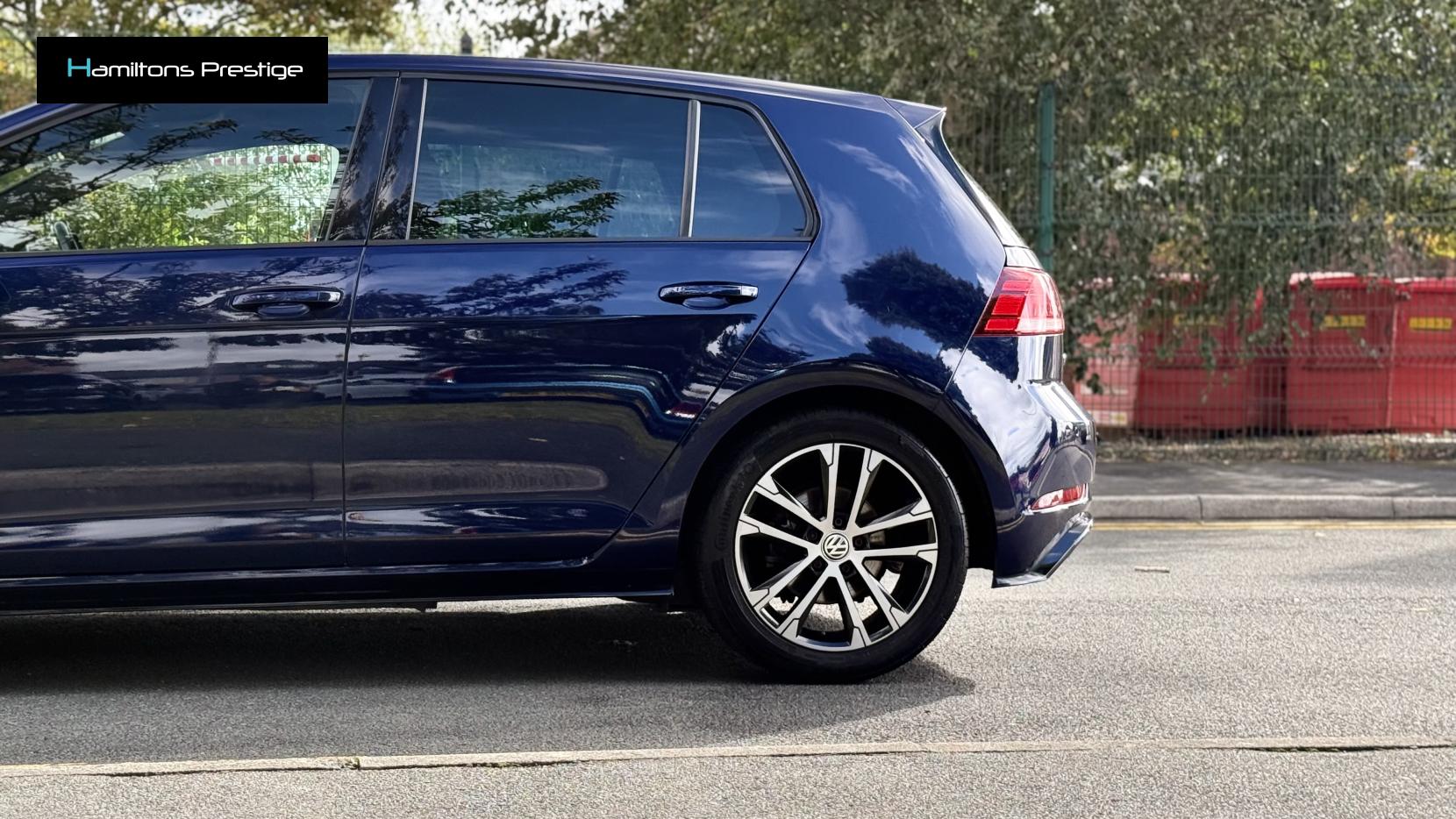 Volkswagen Golf 1.5 TSI EVO GPF R-Line Hatchback 5dr Petrol DSG Euro 6 (s/s) (150 ps)