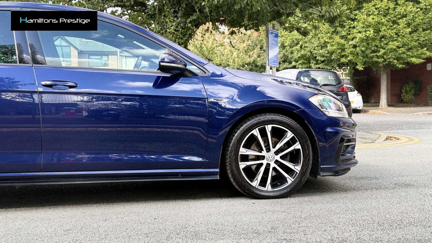 Volkswagen Golf 1.5 TSI EVO GPF R-Line Hatchback 5dr Petrol DSG Euro 6 (s/s) (150 ps)