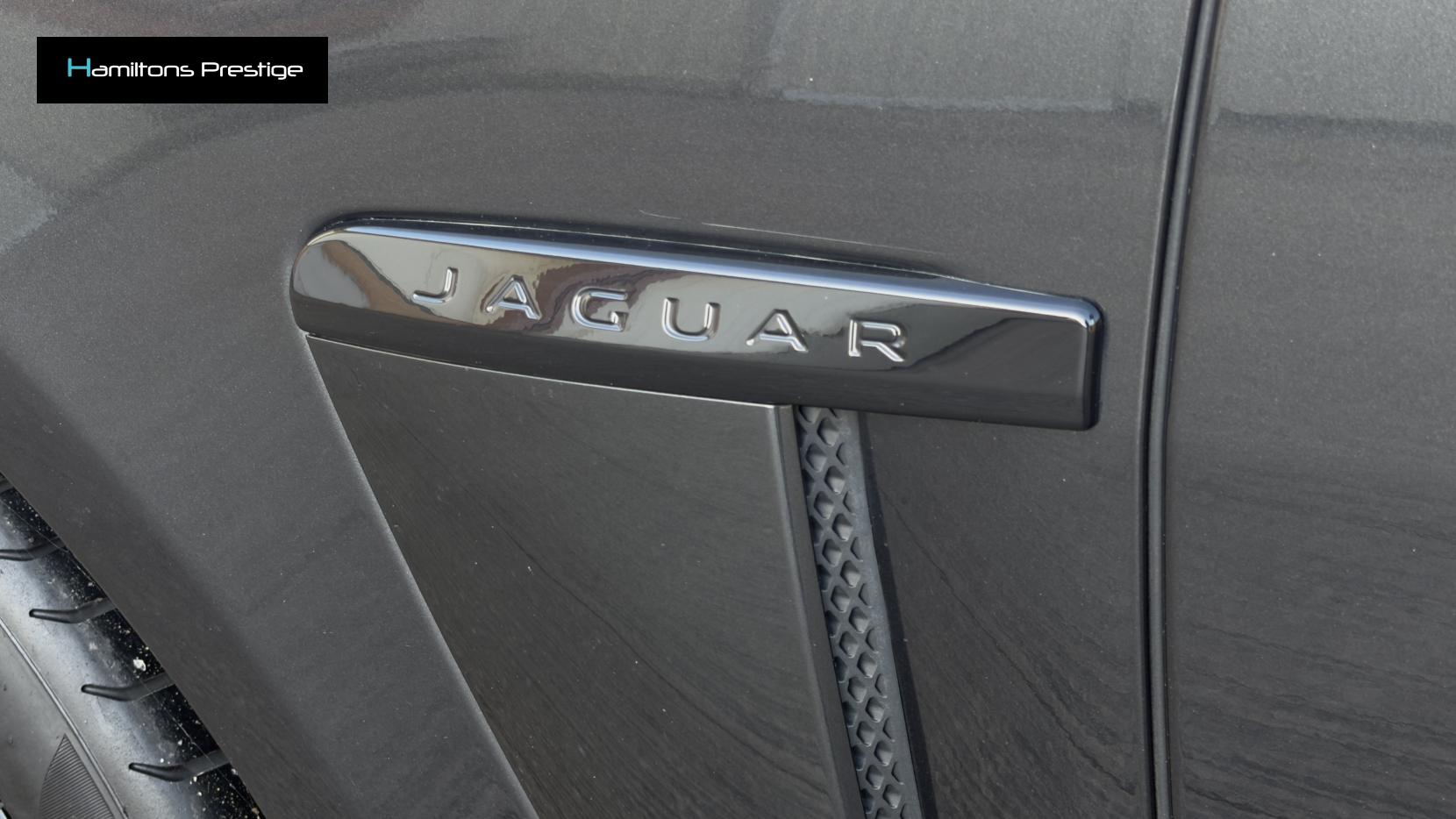 Jaguar XFR-S 5.0 V8 Saloon 4dr Petrol Auto Euro 5 (s/s) (550 ps)