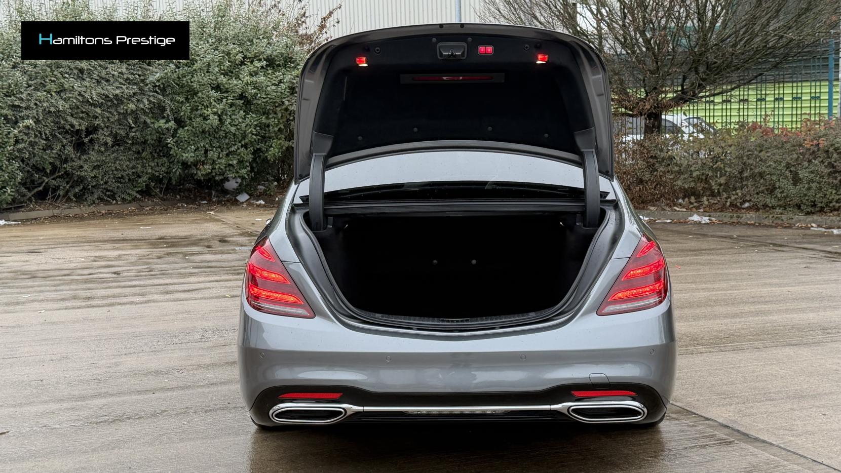 Mercedes-Benz S Class 2.9 S350Ld Grand Edition (Executive) Saloon 4dr Diesel G-Tronic+ Euro 6 (s/s) (286 ps)