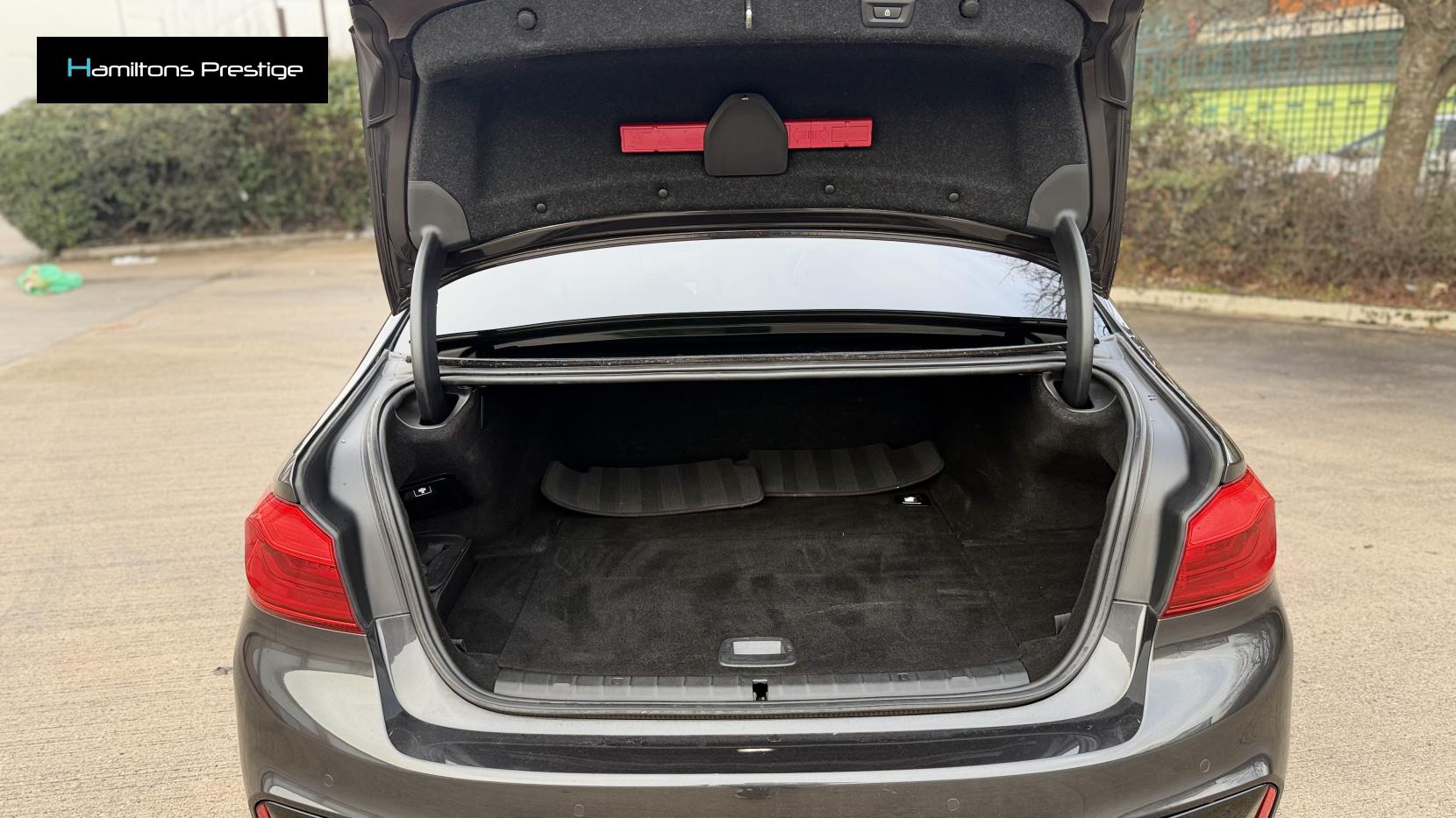 BMW 5 Series 2.0 530e 9.2kWh M Sport Saloon 4dr Petrol Plug-in Hybrid Auto Euro 6 (s/s) (252 ps)