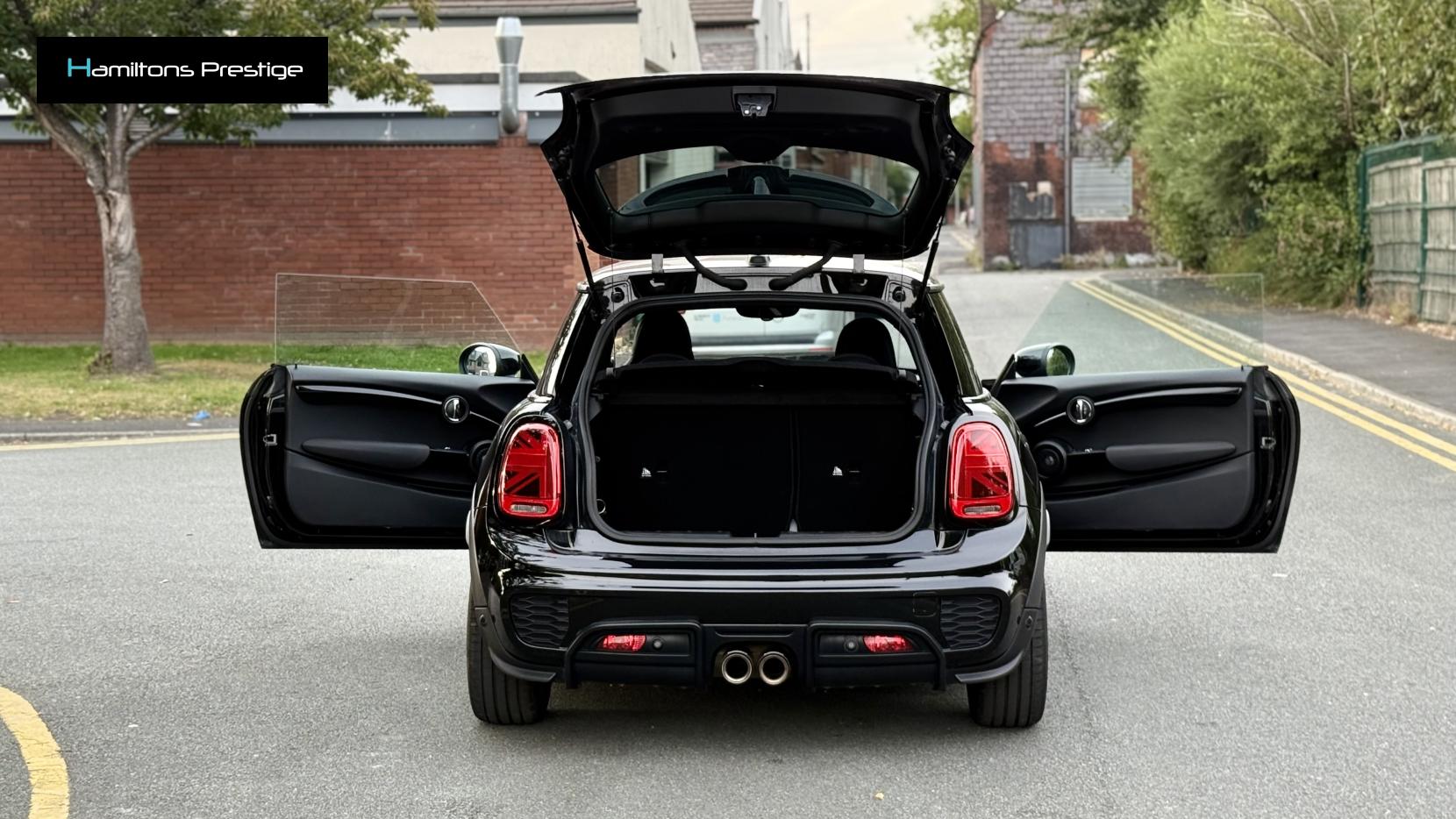 MINI Hatch 2.0 John Cooper Works Hatchback 3dr Petrol Steptronic Euro 6 (s/s) (231 ps)