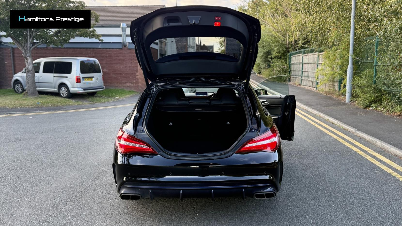 Mercedes-Benz CLA 2.0 CLA45 AMG Shooting Brake 5dr Petrol SpdS DCT 4MATIC Euro 6 (s/s) (381 ps)