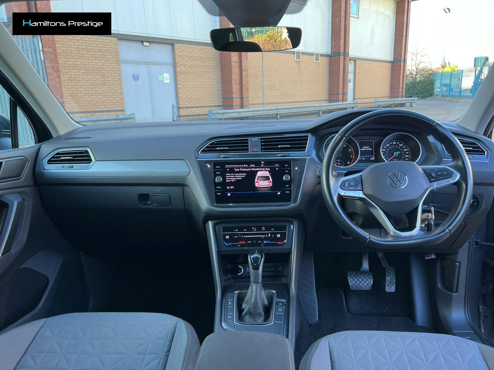 Volkswagen Tiguan 1.5 TSI Life SUV 5dr Petrol DSG Euro 6 (s/s) (150 ps)