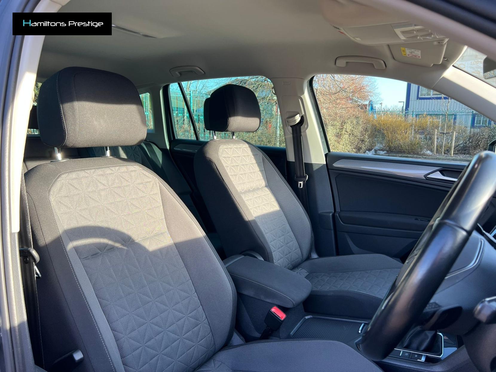 Volkswagen Tiguan 1.5 TSI Life SUV 5dr Petrol DSG Euro 6 (s/s) (150 ps)