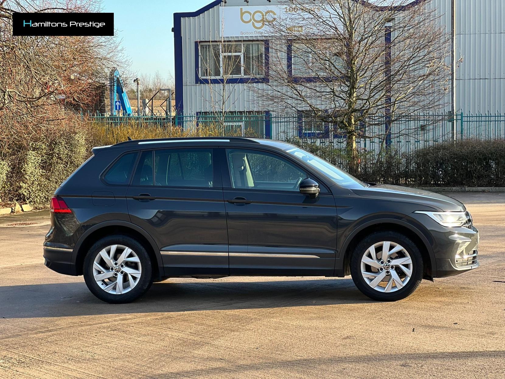 Volkswagen Tiguan 1.5 TSI Life SUV 5dr Petrol DSG Euro 6 (s/s) (150 ps)