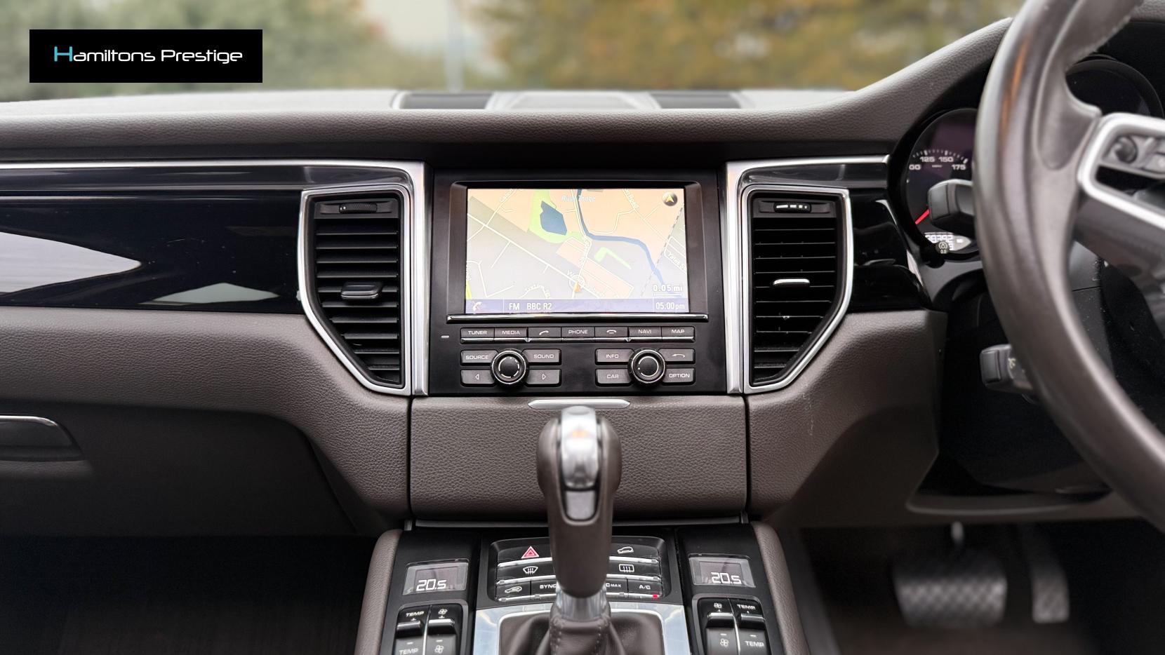 Porsche Macan 3.0 TD V6 S SUV 5dr Diesel PDK 4WD Euro 6 (s/s) (258 ps)