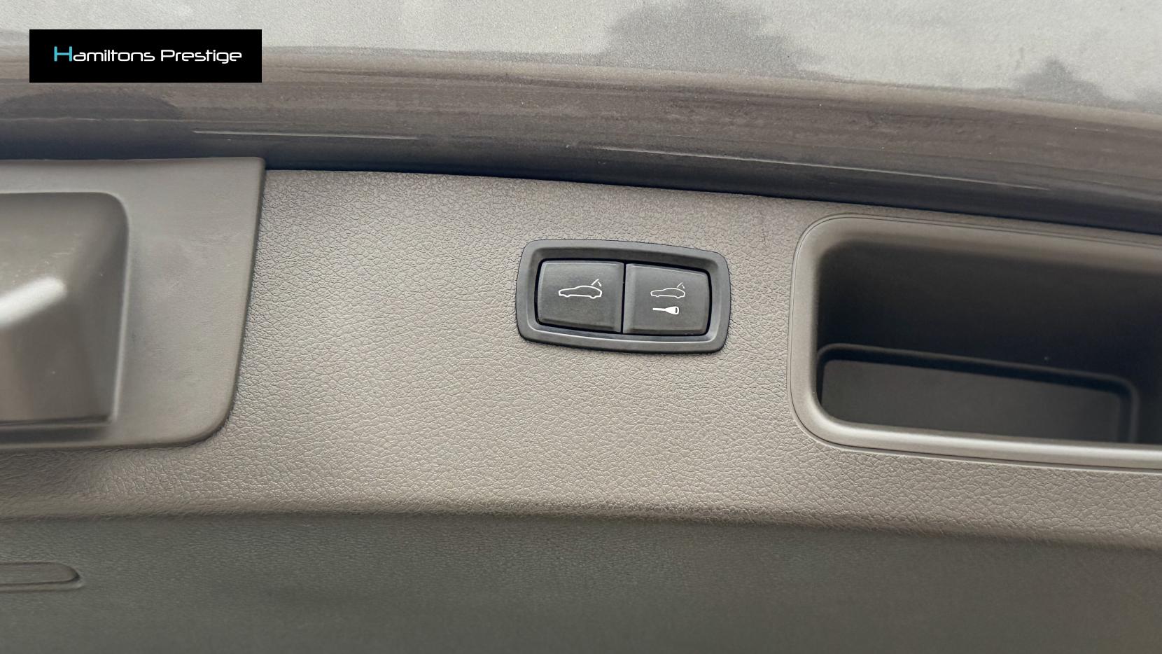 Porsche Macan 3.0 TD V6 S SUV 5dr Diesel PDK 4WD Euro 6 (s/s) (258 ps)