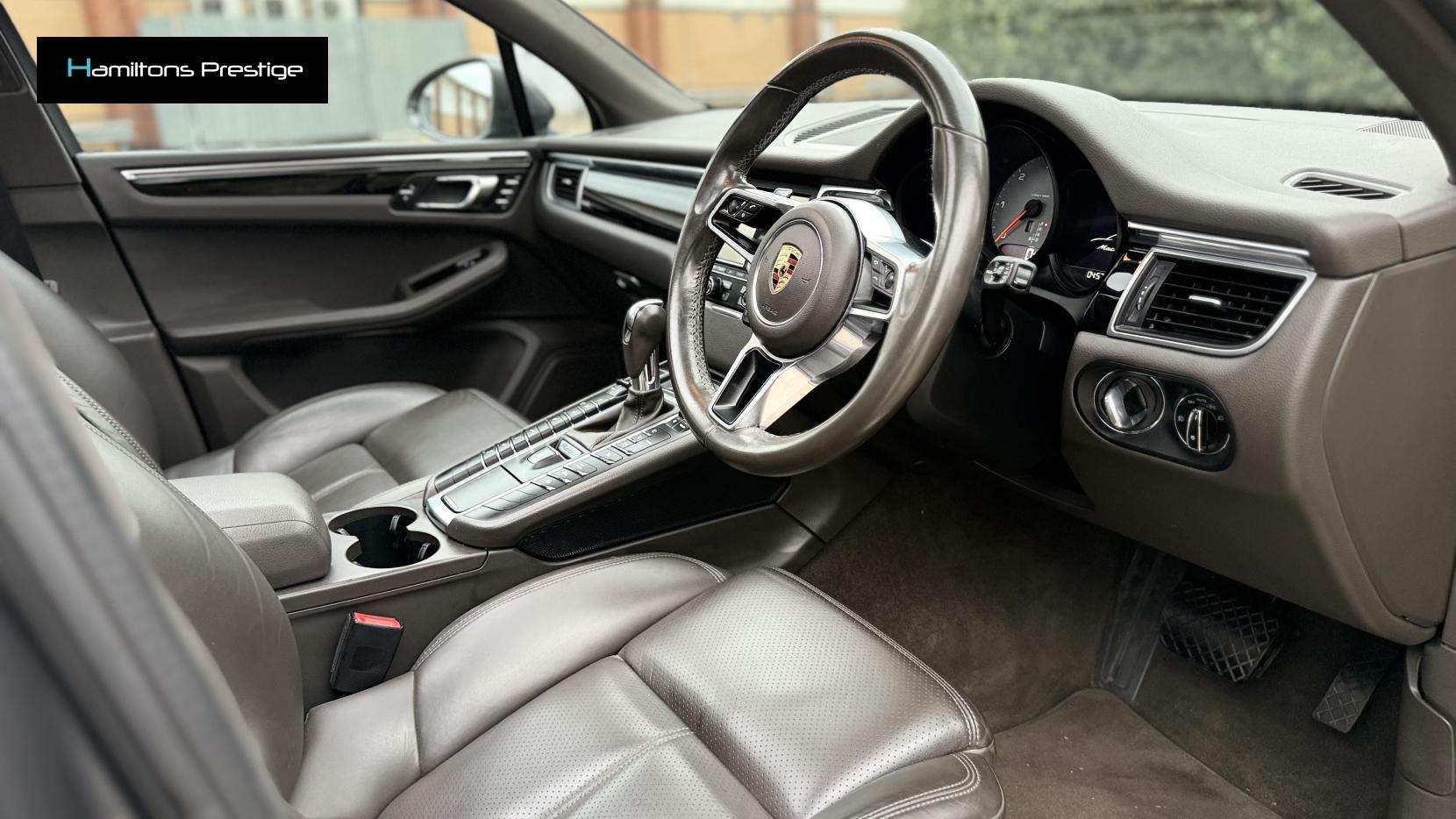 Porsche Macan 3.0 TD V6 S SUV 5dr Diesel PDK 4WD Euro 6 (s/s) (258 ps)