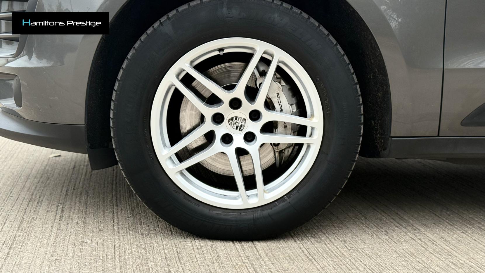 Porsche Macan 3.0 TD V6 S SUV 5dr Diesel PDK 4WD Euro 6 (s/s) (258 ps)