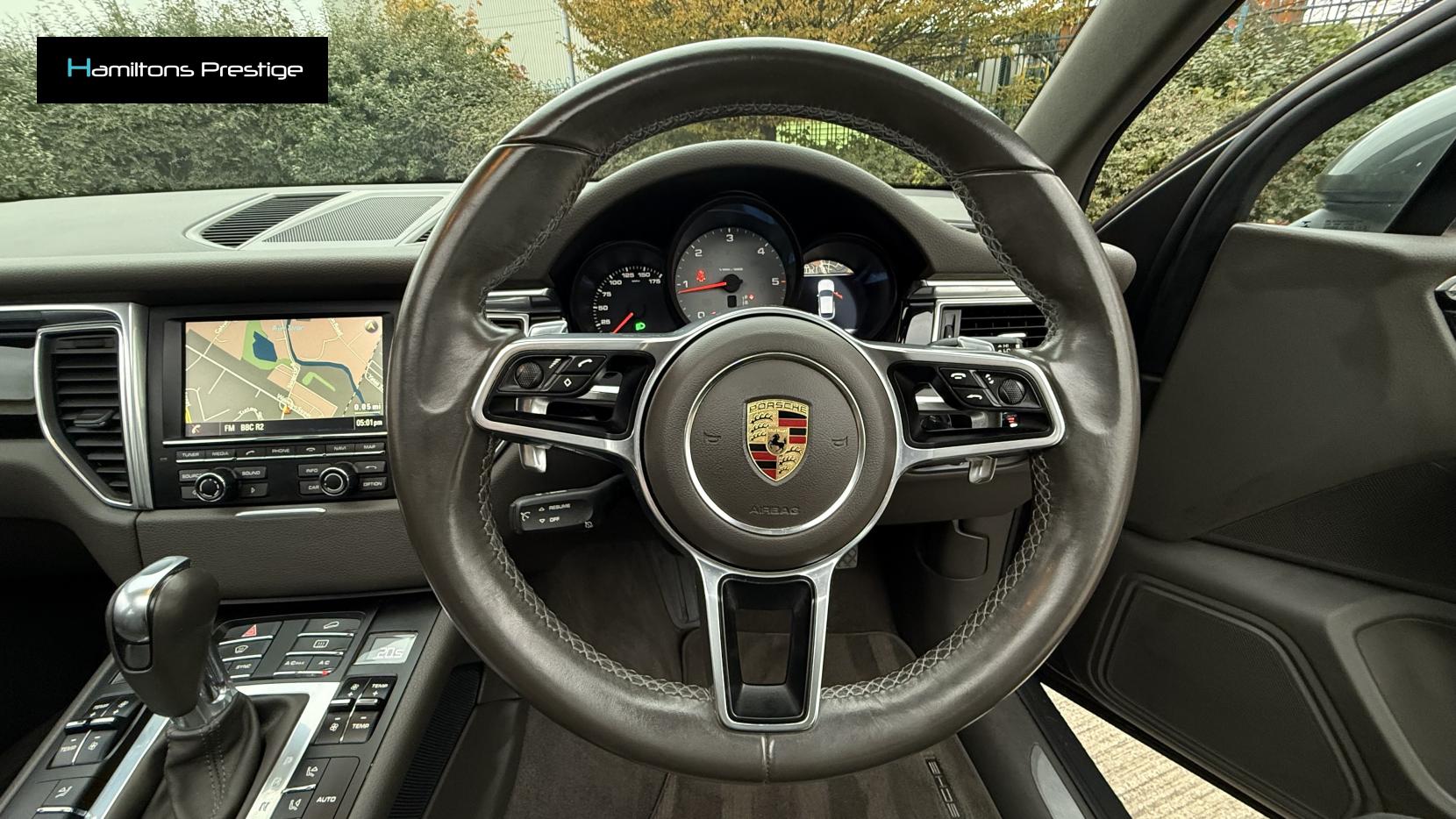 Porsche Macan 3.0 TD V6 S SUV 5dr Diesel PDK 4WD Euro 6 (s/s) (258 ps)