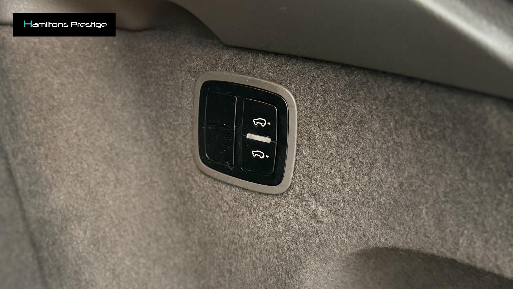 Porsche Macan 3.0 TD V6 S SUV 5dr Diesel PDK 4WD Euro 6 (s/s) (258 ps)