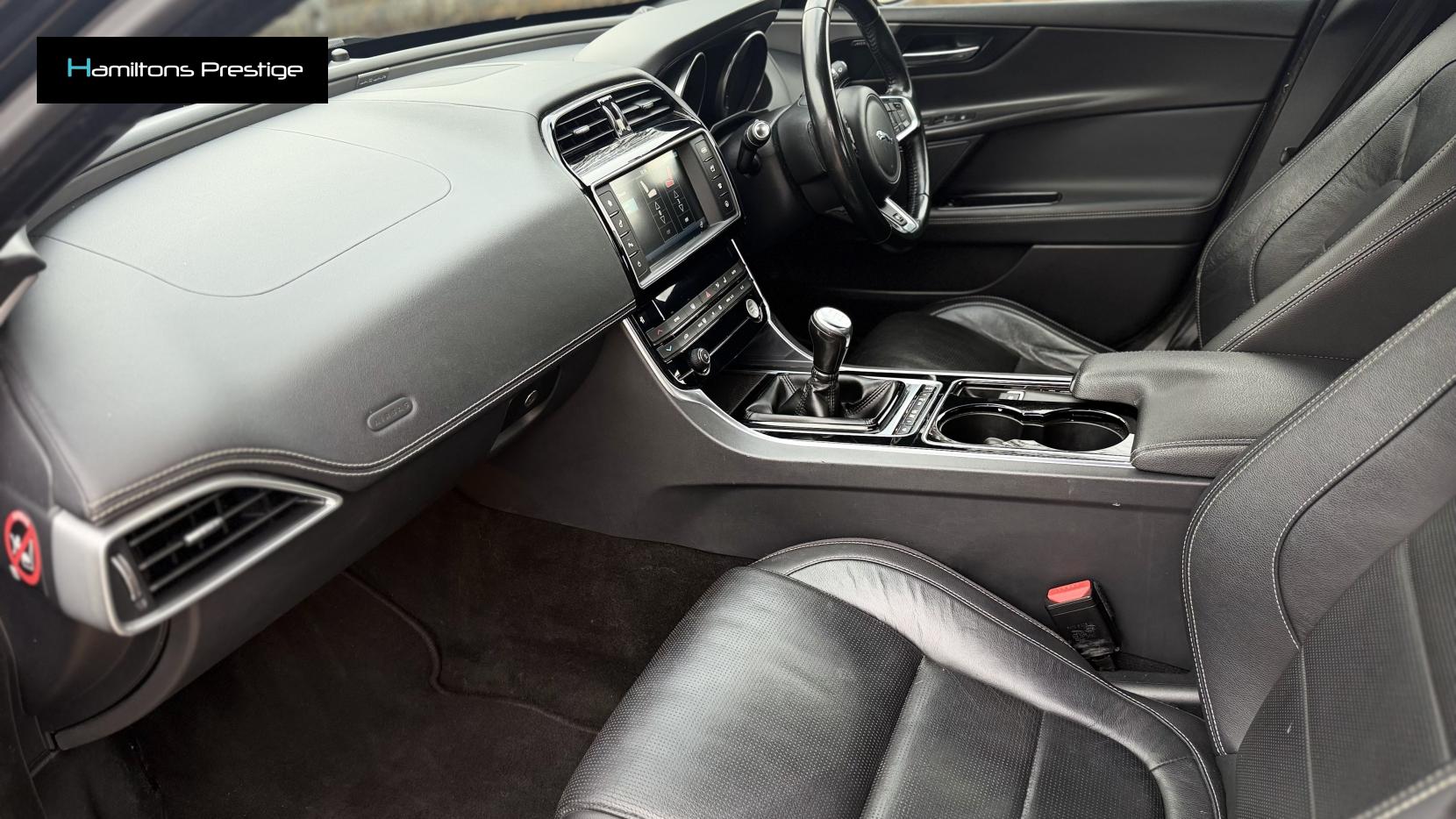 Jaguar XE 2.0d R-Sport Saloon 4dr Diesel Manual Euro 6 (s/s) (180 ps)