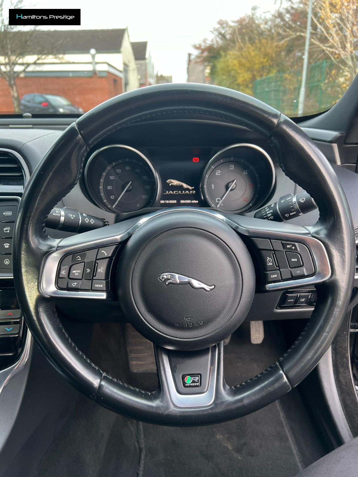 Jaguar XE 2.0d R-Sport Saloon 4dr Diesel Manual Euro 6 (s/s) (180 ps)