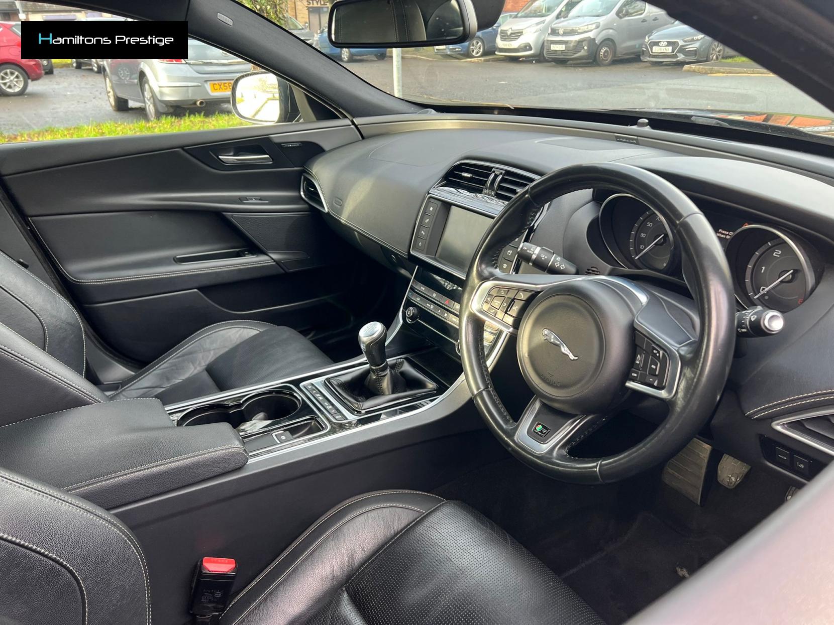 Jaguar XE 2.0d R-Sport Saloon 4dr Diesel Manual Euro 6 (s/s) (180 ps)