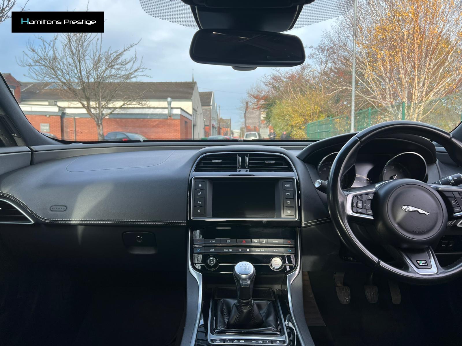 Jaguar XE 2.0d R-Sport Saloon 4dr Diesel Manual Euro 6 (s/s) (180 ps)