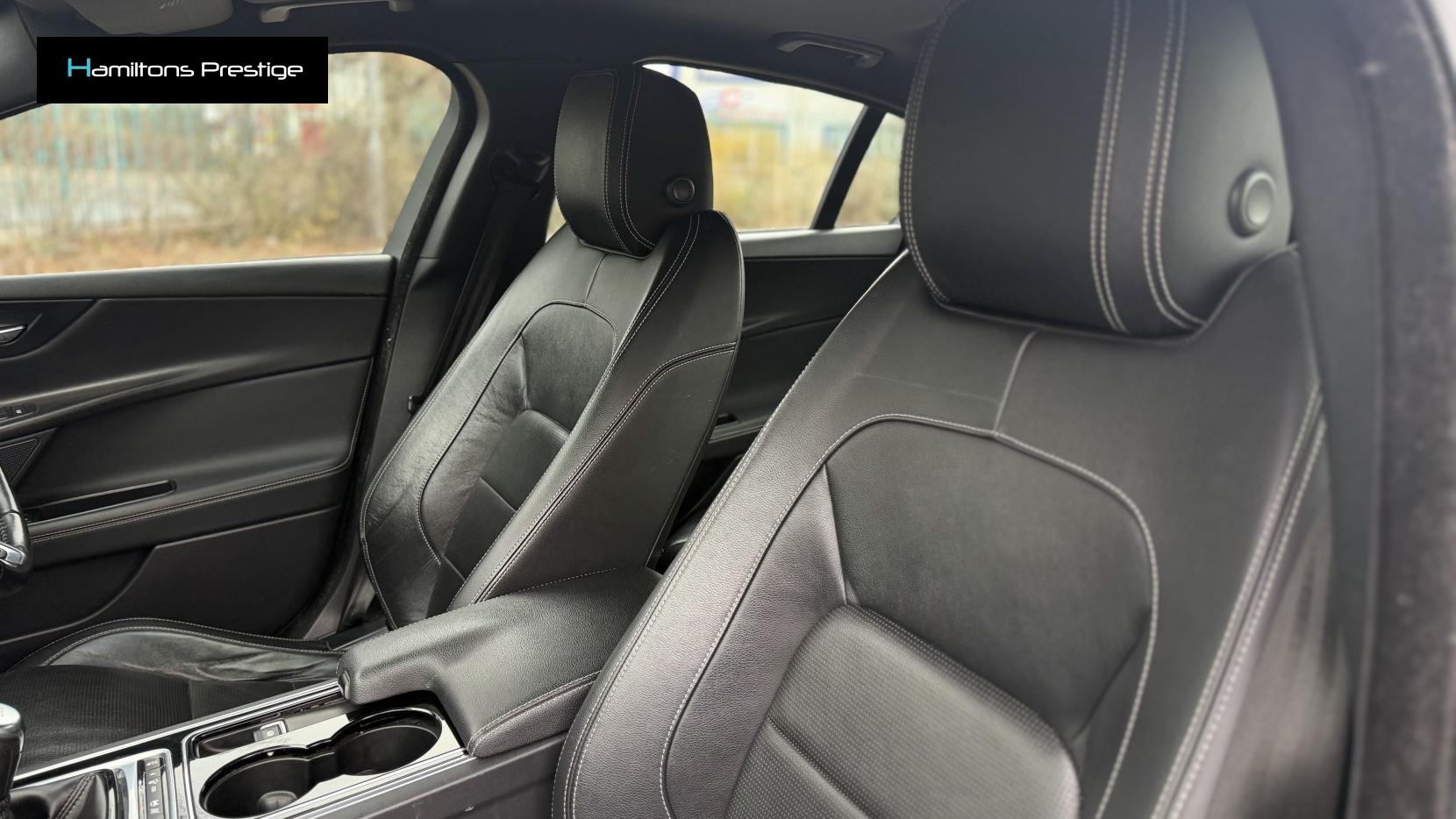 Jaguar XE 2.0d R-Sport Saloon 4dr Diesel Manual Euro 6 (s/s) (180 ps)