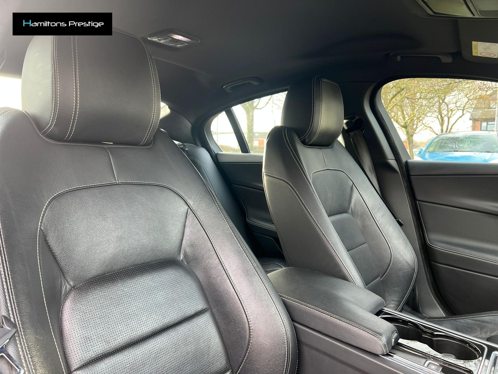 Jaguar XE 2.0d R-Sport Saloon 4dr Diesel Manual Euro 6 (s/s) (180 ps)