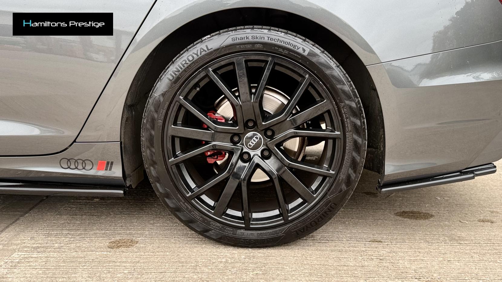 Audi A6 Avant 2.0 TFSI 40 Black Edition Estate 5dr Petrol S Tronic Euro 6 (s/s) (204 ps)