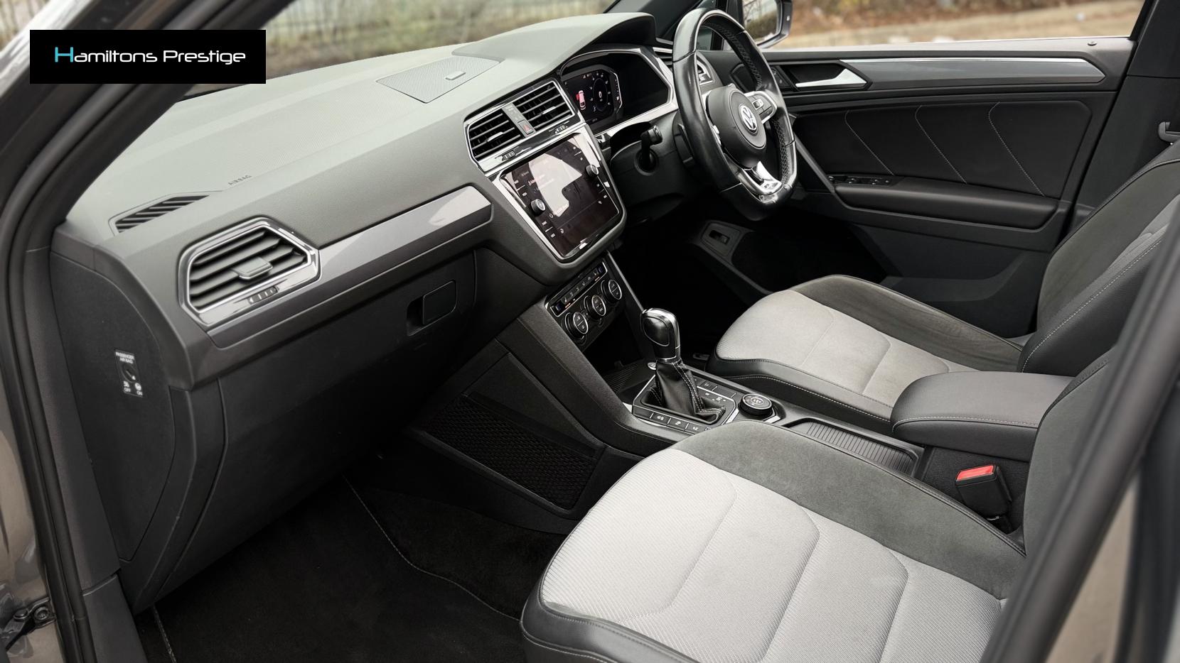 Volkswagen Tiguan 2.0 TDI R-Line Tech SUV 5dr Diesel DSG 4Motion Euro 6 (s/s) (190 ps)