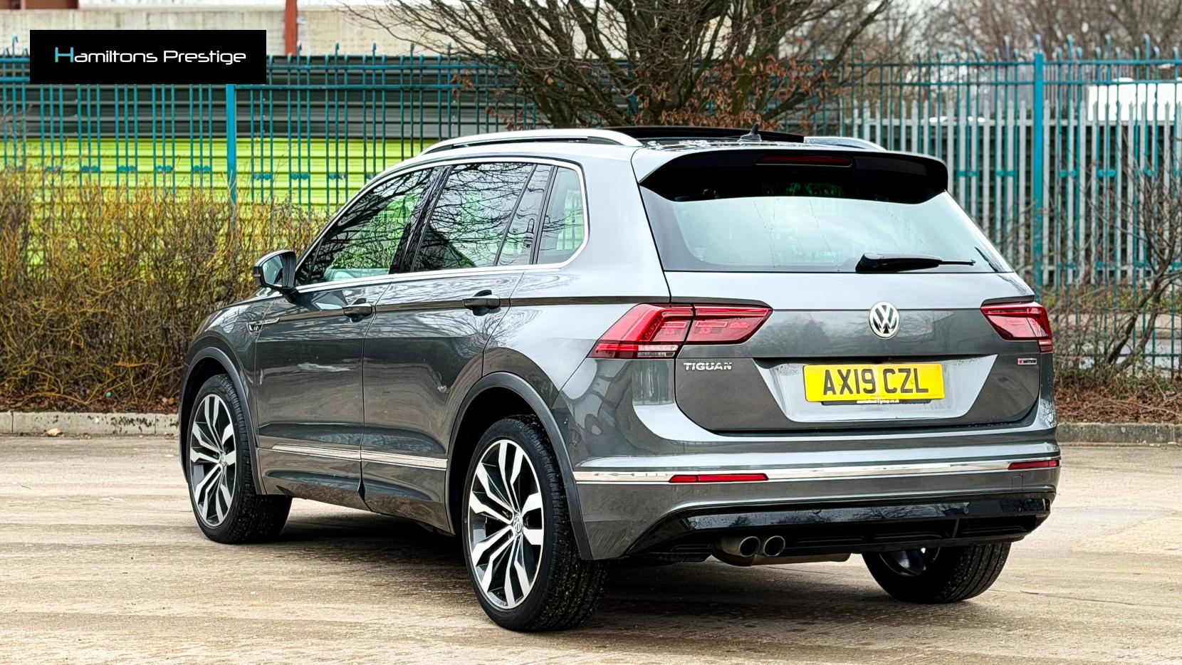 Volkswagen Tiguan 2.0 TDI R-Line Tech SUV 5dr Diesel DSG 4Motion Euro 6 (s/s) (190 ps)