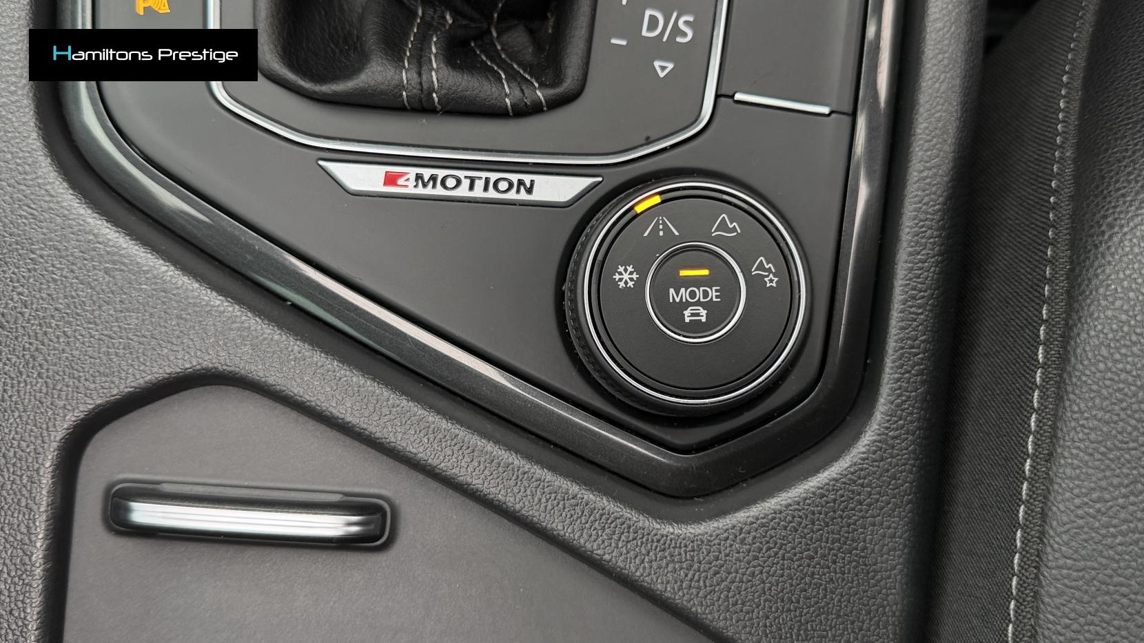 Volkswagen Tiguan 2.0 TDI R-Line Tech SUV 5dr Diesel DSG 4Motion Euro 6 (s/s) (190 ps)