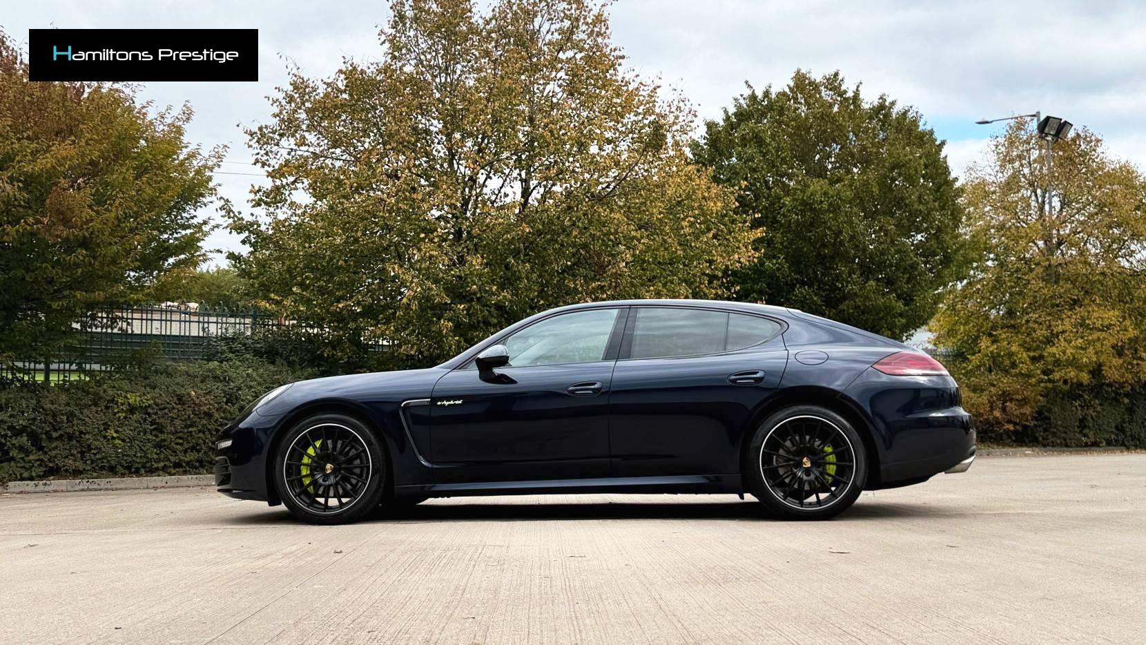 Porsche Panamera 3.0 V6 E-Hybrid S Hatchback 5dr Petrol Plug-in Hybrid TiptronicS Euro 6 (s/s) (416 ps)