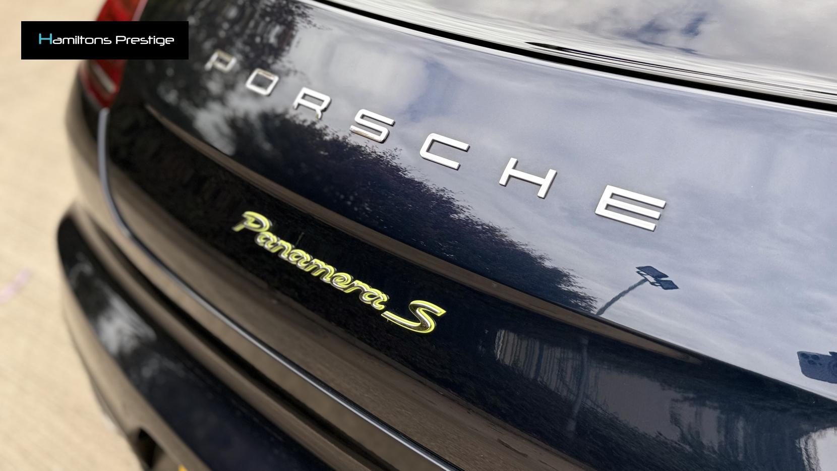 Porsche Panamera 3.0 V6 E-Hybrid S Hatchback 5dr Petrol Plug-in Hybrid TiptronicS Euro 6 (s/s) (416 ps)