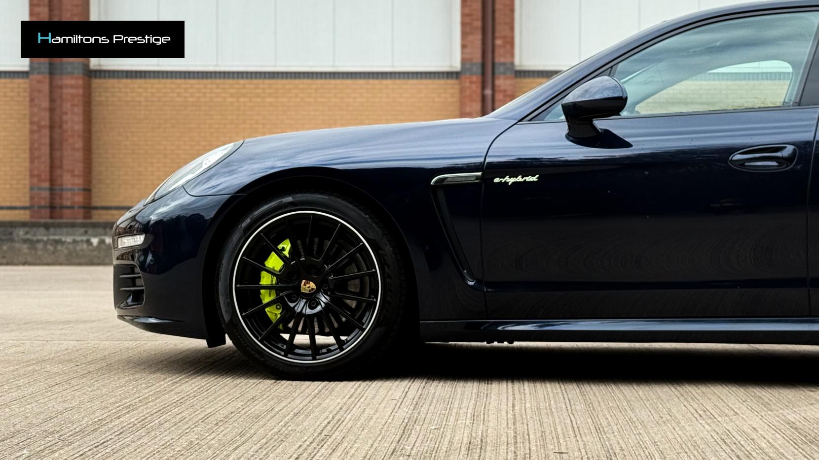 Porsche Panamera 3.0 V6 E-Hybrid S Hatchback 5dr Petrol Plug-in Hybrid TiptronicS Euro 6 (s/s) (416 ps)