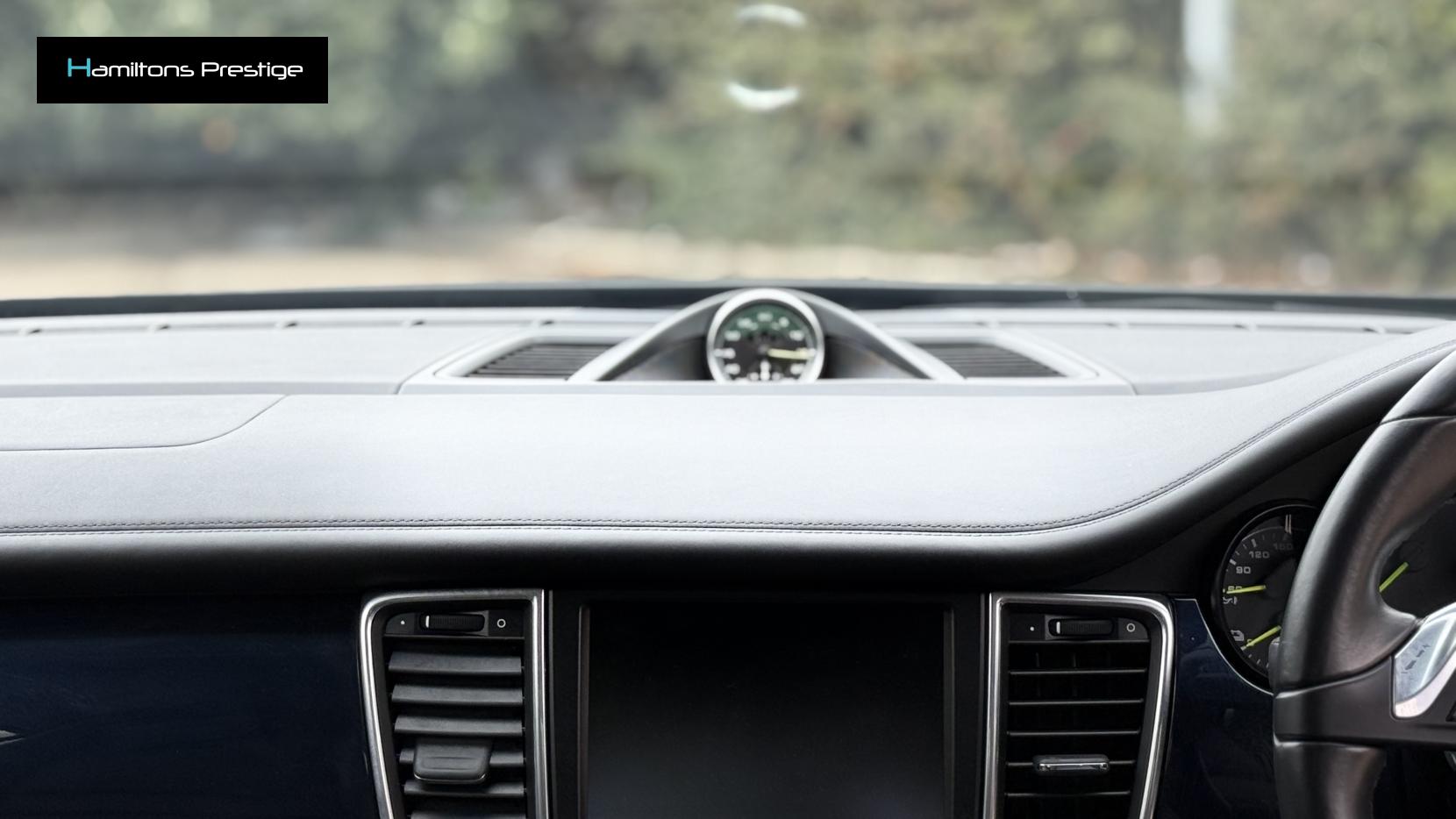 Porsche Panamera 3.0 V6 E-Hybrid S Hatchback 5dr Petrol Plug-in Hybrid TiptronicS Euro 6 (s/s) (416 ps)