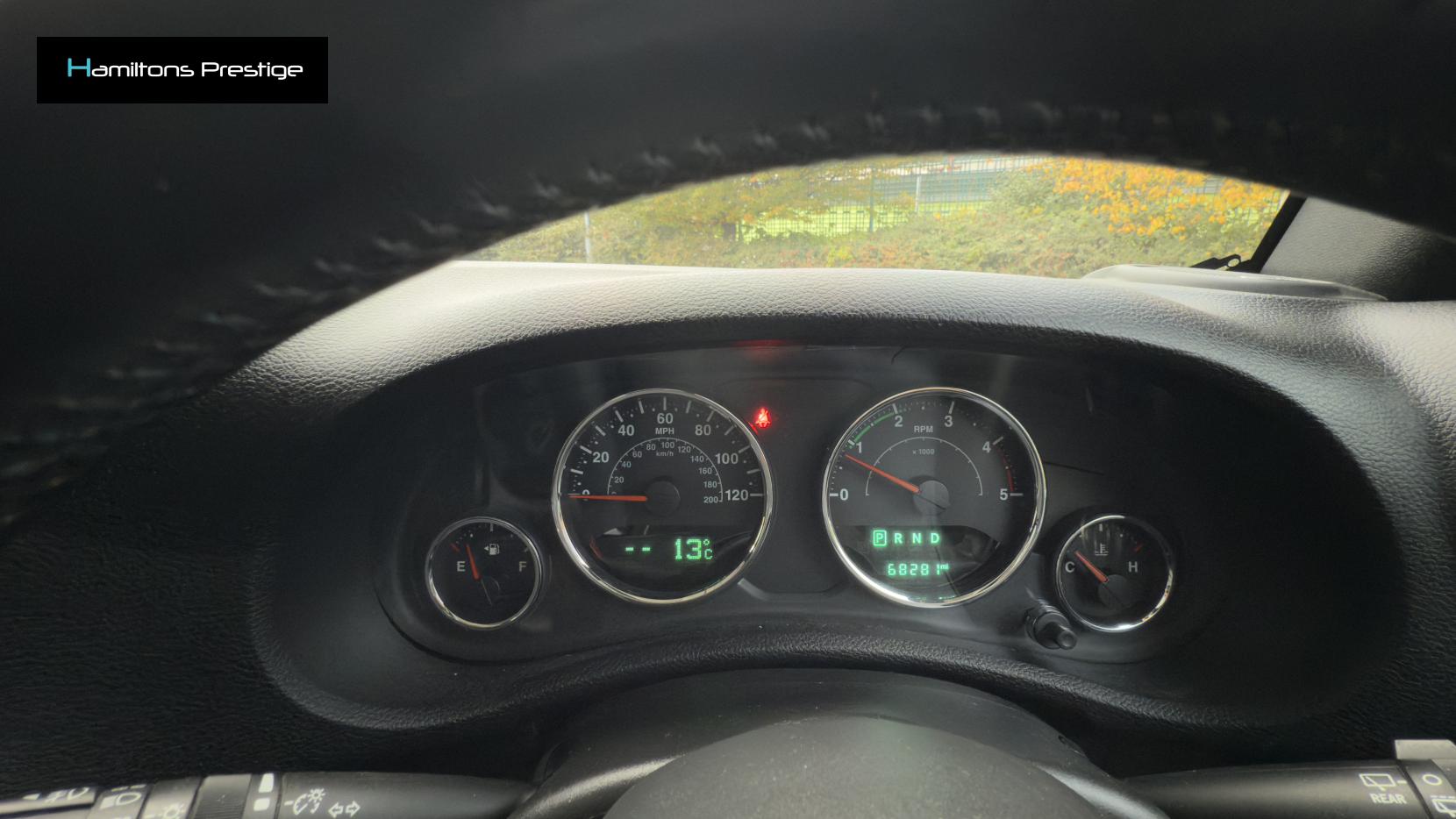 Jeep Wrangler 2.8 CRD Sahara SUV 4dr Diesel Auto 4WD Euro 5 (197 bhp)